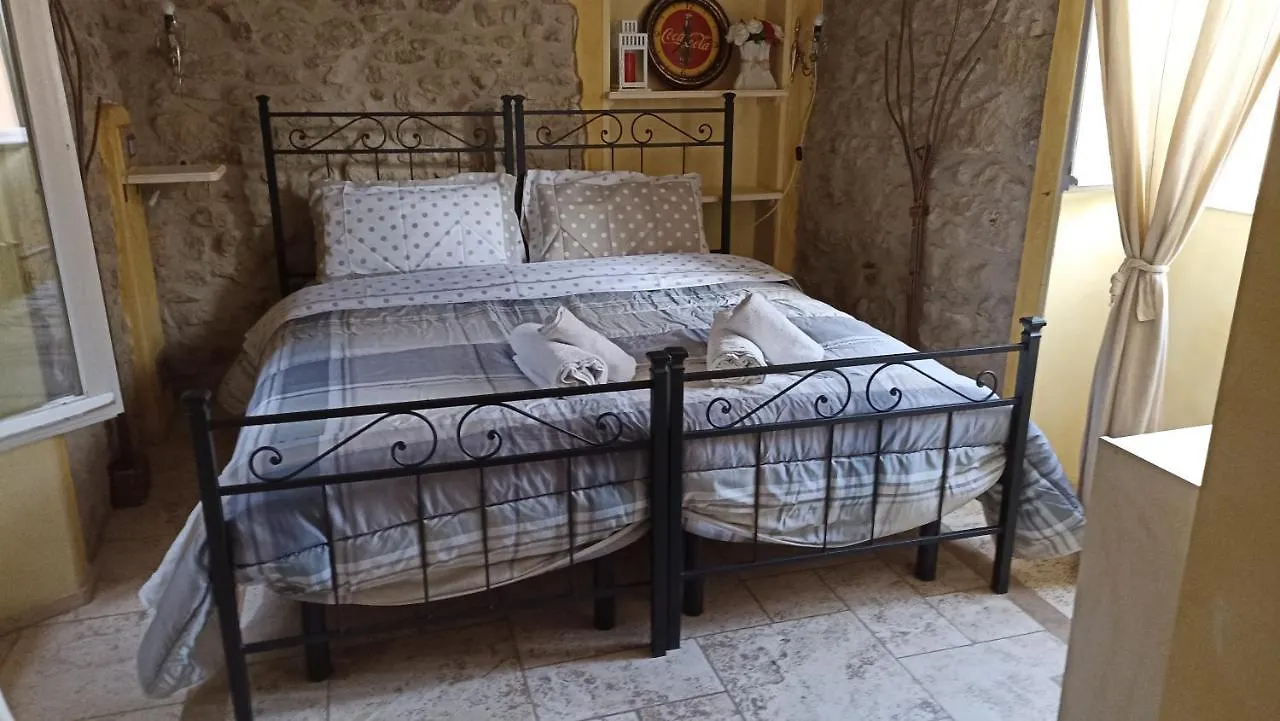 Villa Dacia Home Guiglia 펜션